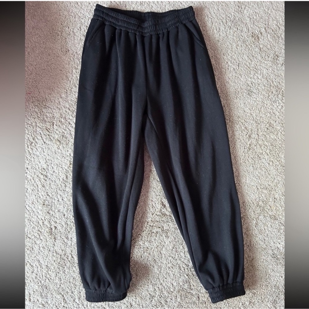 Women’s Solid Black Sweatpants - image 1